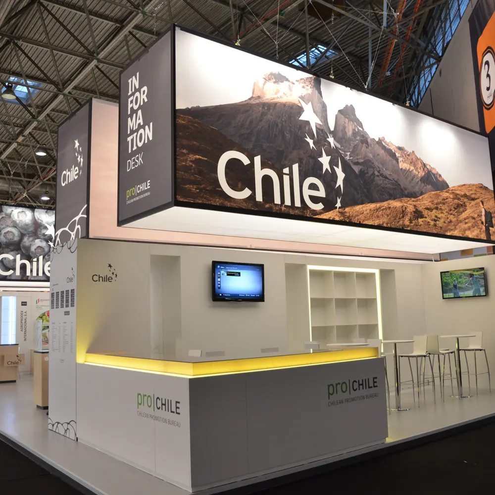 Fire Retardant Frontlit Fabric 130gsm Soft Matte Finish for Indoor Displays